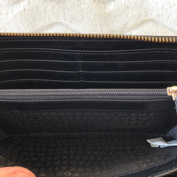 Kate Spade wallet - Picture 7 of 8